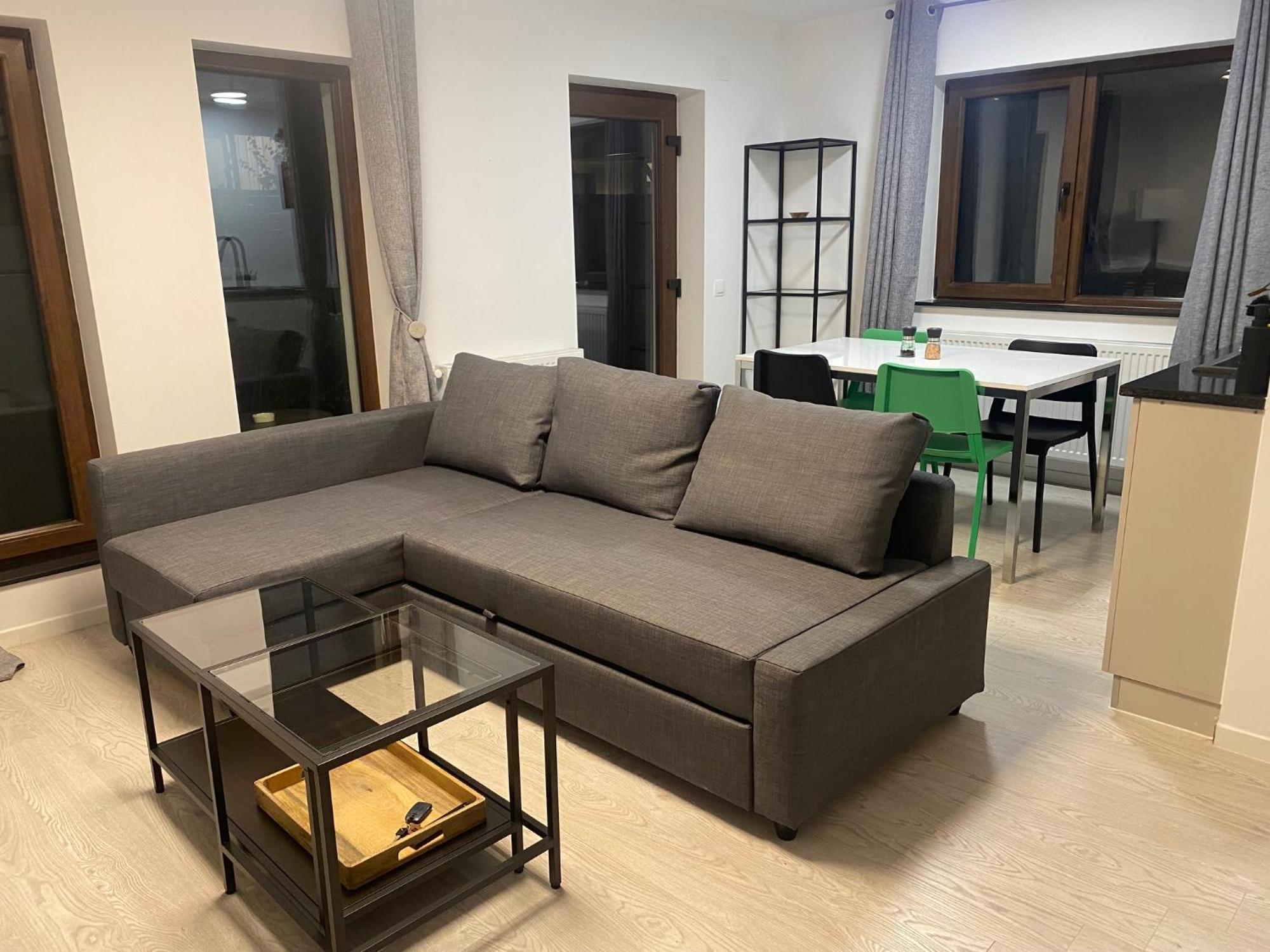 Complex Casa Buna Vestire Apartment Ploiesti