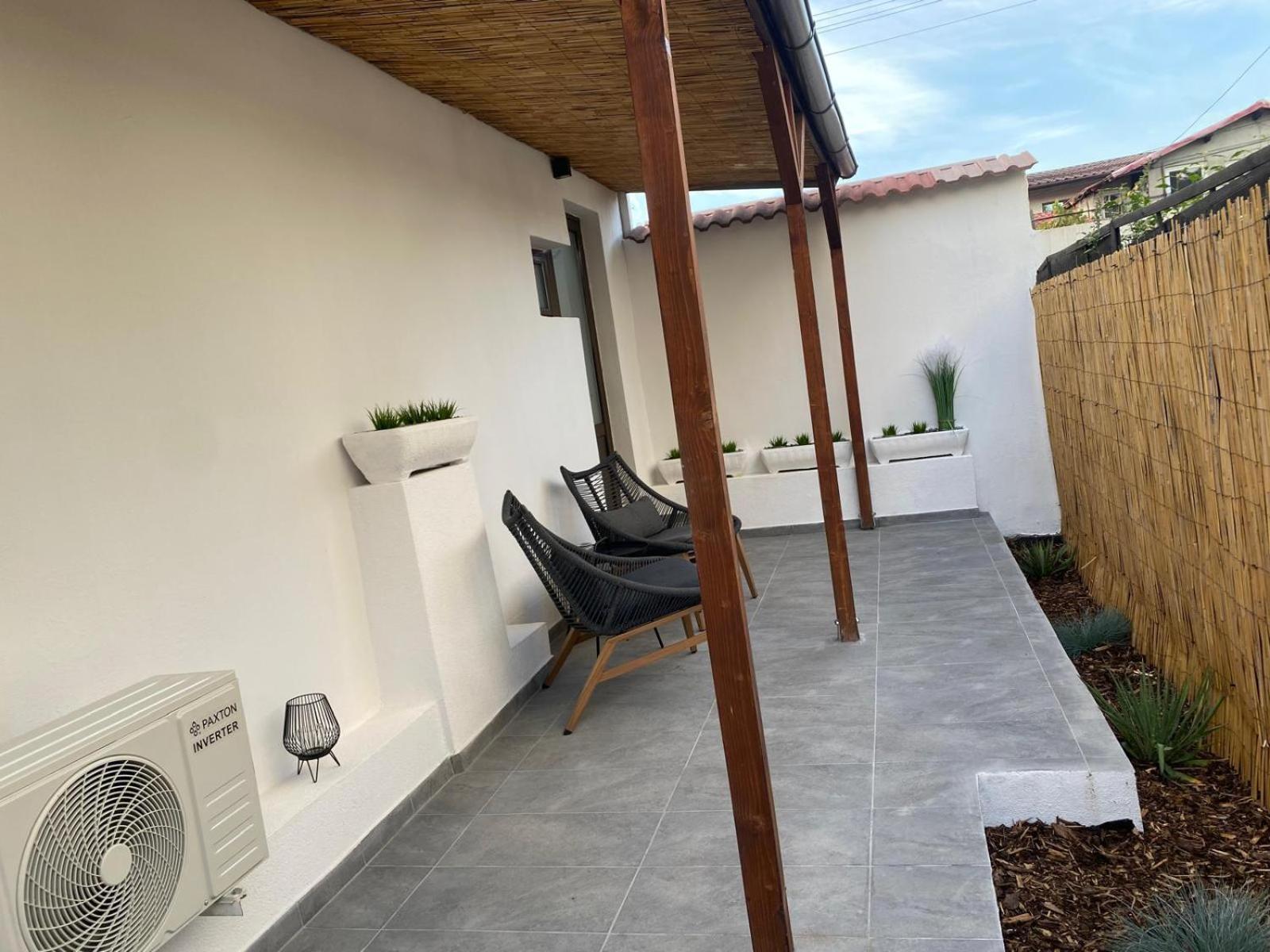 Complex Casa Buna Vestire Apartment Ploiesti